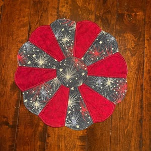 18&quot; Patriotic Table Topper, REVERSIBLE, Dresden Table Topper, Floral Table Topper, Spring Table Topper, Summer Table Topper, 4th of July