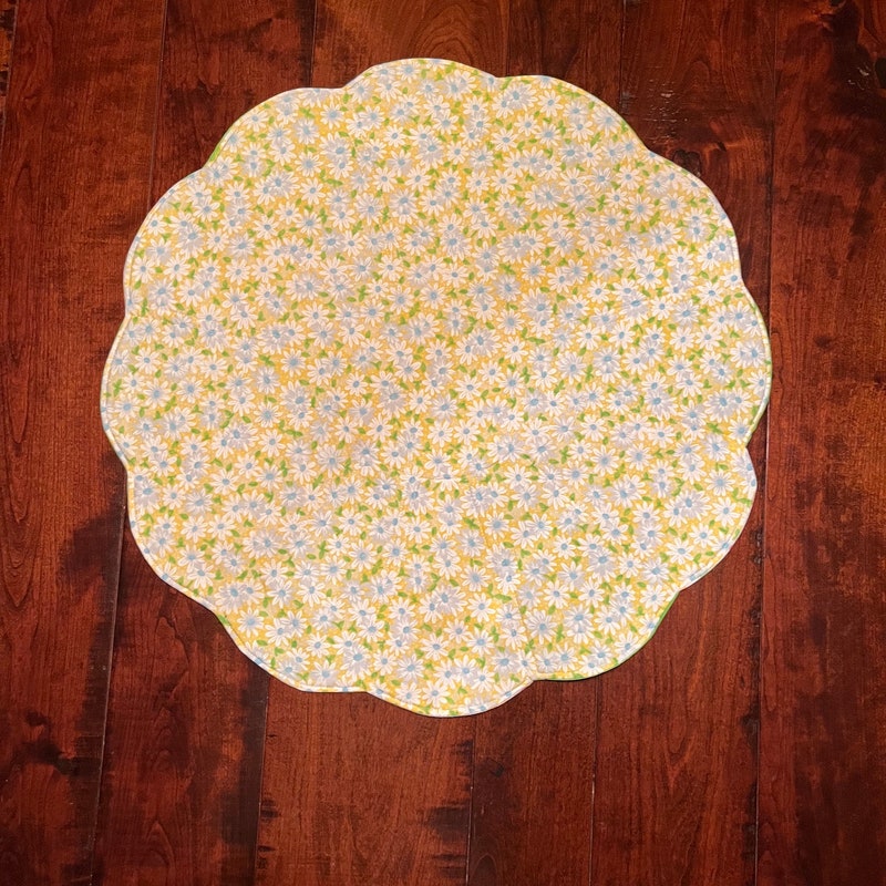 Spring Table Topper - Etsy