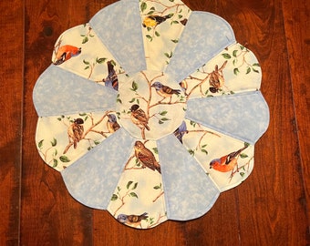 St. Patrick's Day Table Topper, REVERSIBLE, Spring Table Topper, St. Patrick's Day Fabric Centerpiece, Summer Table Topper, Bird Doily, Mat