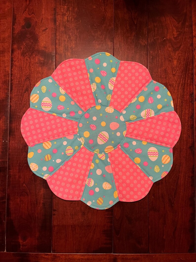 Spring Table Topper Floral Table Topper, Quilted Table Topper, Spring Table Topper, Fabric ...