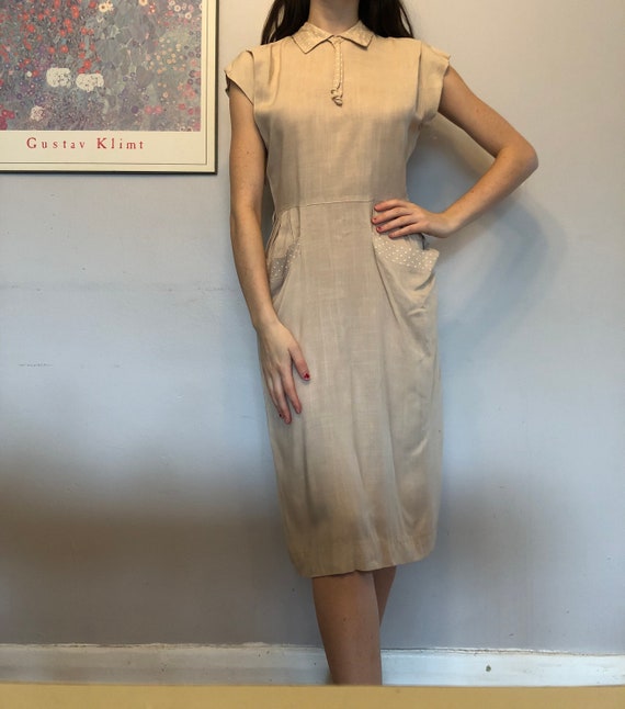 Beautiful Vintage 1950s Cream-Coloured Dress