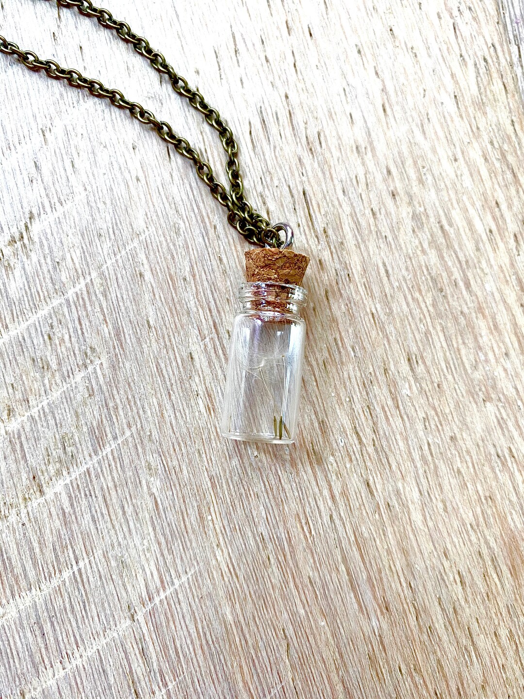 Collier Avec Deux Pissenlits Séchés Sous Globe En Verre – Neuf Sans Emballage – Pendentif Floral Naturel Et Poétique