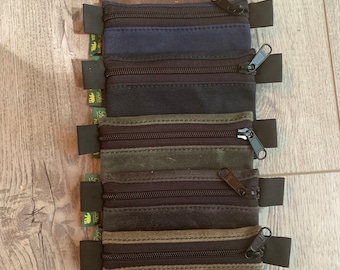 Pequeña bolsa/cartera con cremallera