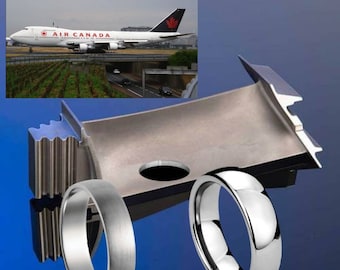 Anillo Boeing 747 de Air Canada: fabricado a partir de una pala de turbina utilizada en un avión de Air Canada.