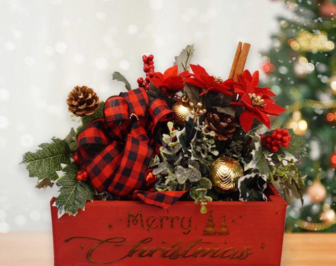 Christmas Floral Crate Centerpiece: Holiday Home Decor