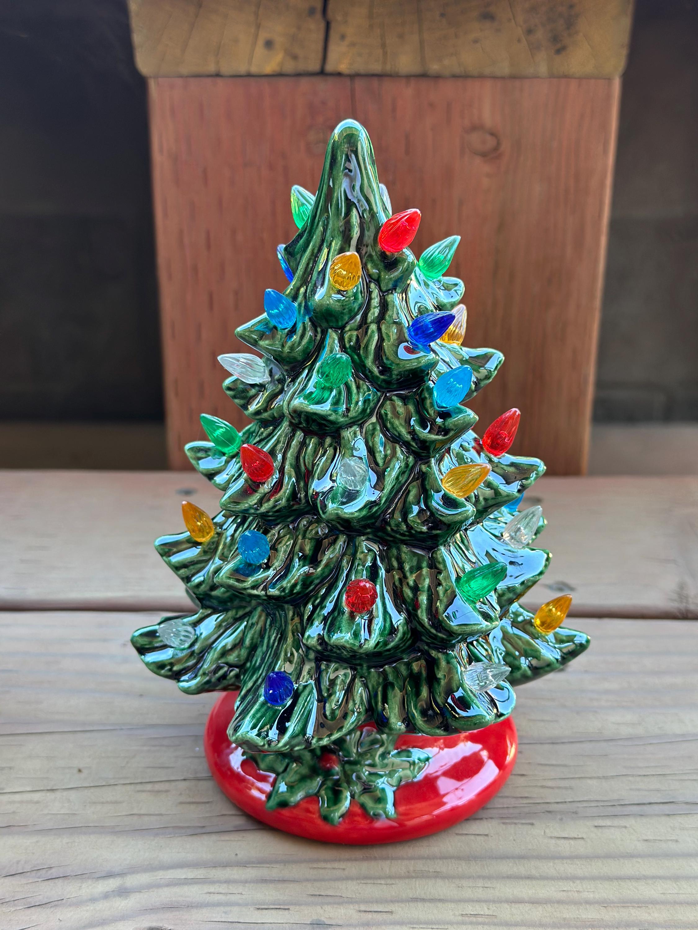 ハンドメイド陶器クリスマスツリー 手描きの陶器製7インチクリスマスツリー（台座付き） - Etsy 日本