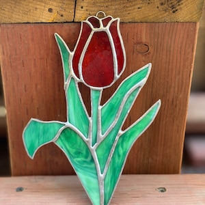 Stained Glass Tulip Suncatcher | Mother&#39;s Day Gift | Floral Lover | Garden Lover Gift | Glass Flower | Holland Tulip | Flower Light Catcher
