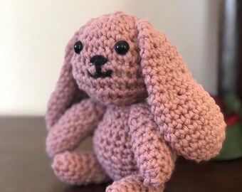 Conejito Amigurumi de peluche 100% algodón color rosa polvoriento: ¡regalo!