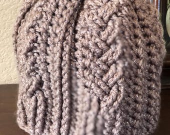 Gorro de ganchillo trenzado con diseño de champiñón brillante/masilla, talla para adulto, hecho a mano.