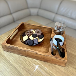 カップホルダー付き木製サービングトレイ - 手作りホームデコレーション - ドリンクオーガナイザー - 誕生日プレゼント - 父の日ギフト