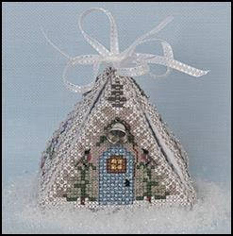 сказочные домики ночью. Just nan frosty mouse. фрости хаус. фахверковый тимбер фрейм. Just nan мышки.