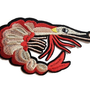 Broderad lapp med räkor, utskuren, strykbar applikation, 12,5 cm