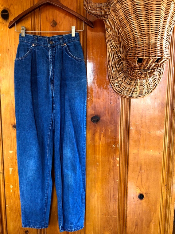 Vintage orange tab Levis, mom jeans, vintage jean… - image 2
