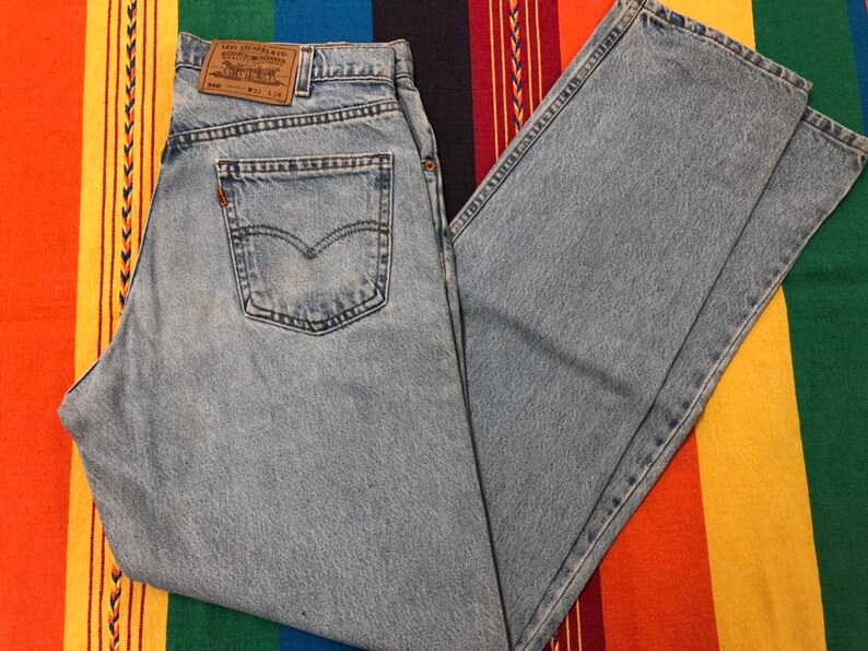 levis 32