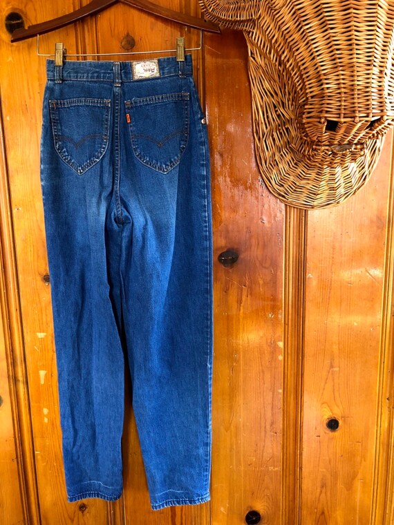 Vintage orange tab Levis, mom jeans, vintage jean… - image 4