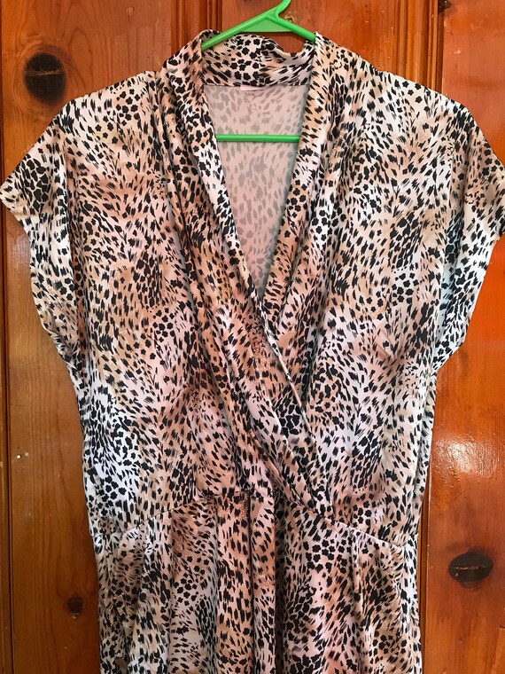 Vintage cheetah/leopard/animal print dress - image 2