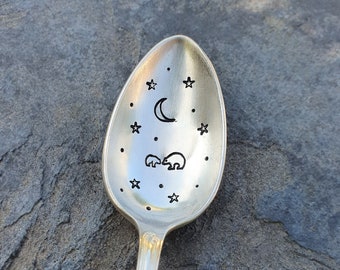 Engraved coffee spoon Mama Bear and her cub - Vintage moon and stars spoon - Mama bear cub engraving - Mother's Day gift idea