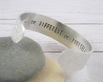 Be Different Be Yourself engraved metal bracelet - Textured rush bracelet - Custom bracelet - customizable jewelry - Message bracelet