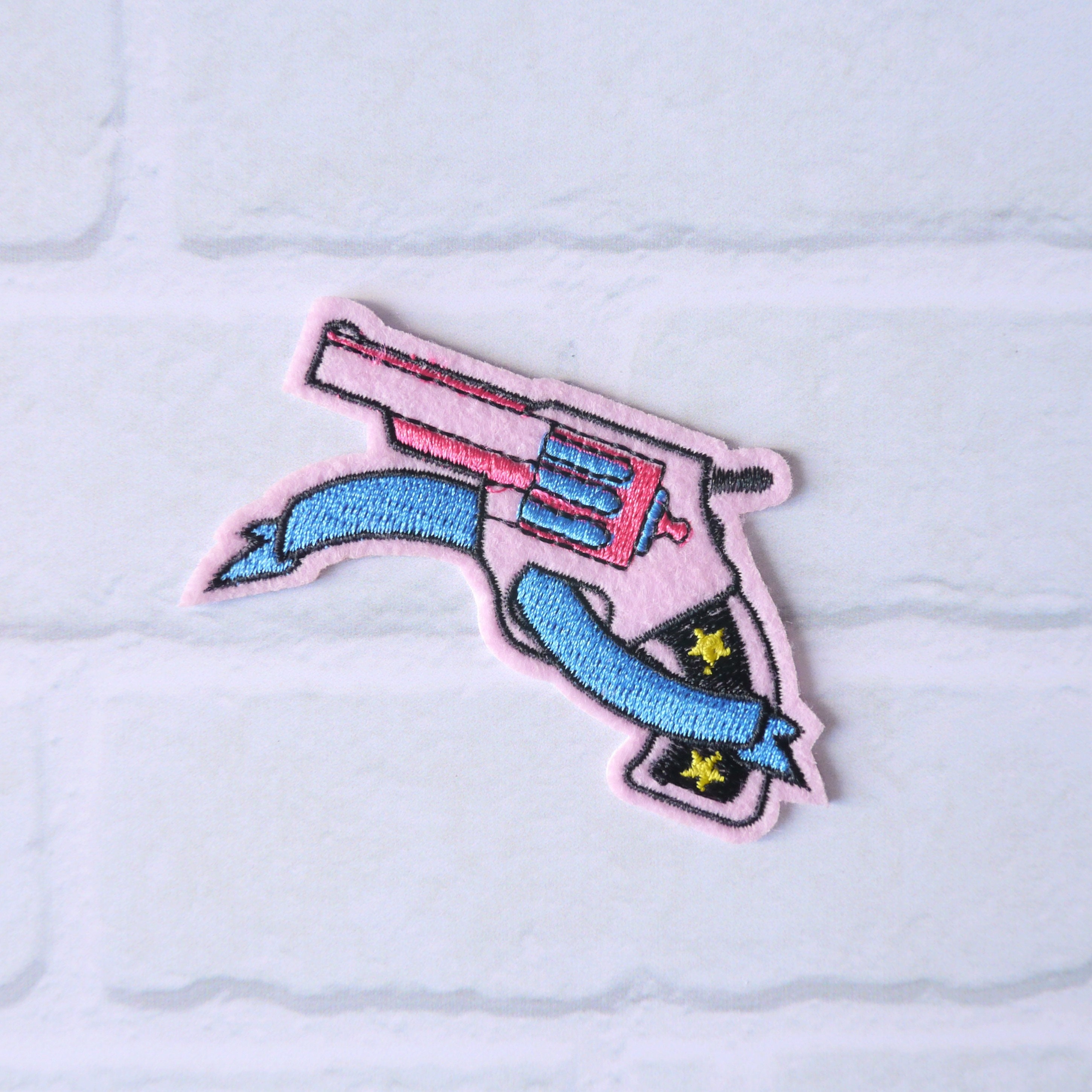 Pink Western Pistols Revolvers Rhinestone Iron on Hotfix