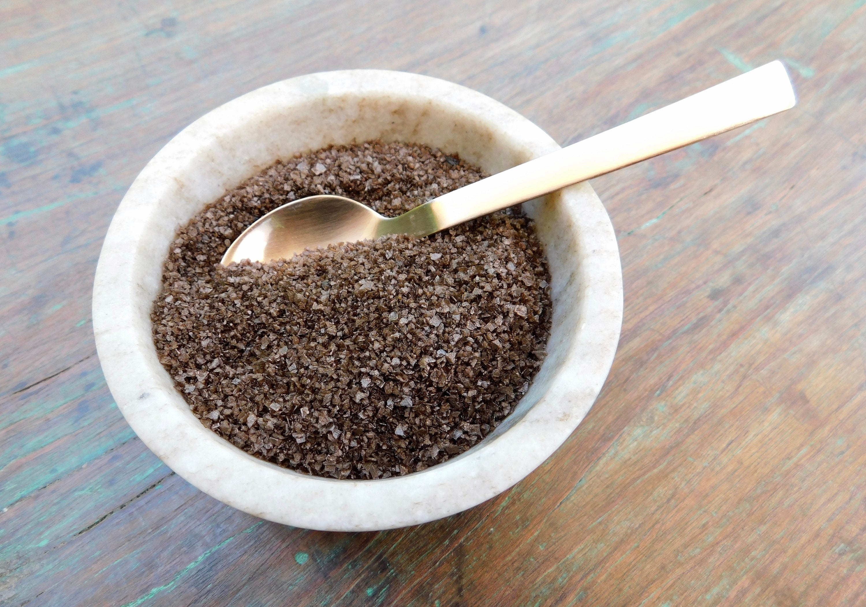 Wood Smoked Sea Salt Shaker • 1.8 oz