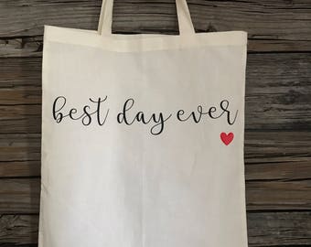 Best day ever tote // bride gift // bridesmaid gift // wedding gift // wedding tote // wedding day // bride to be gift // newlyweds // bride