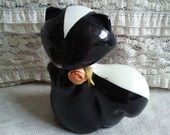 Vintage Perfume, Avon Fragrance, Vintage Avon Bottle, Skunk Figurine, Glass Skunk, Vintage Skunk, Animal Figurine, Black Glass Bottle