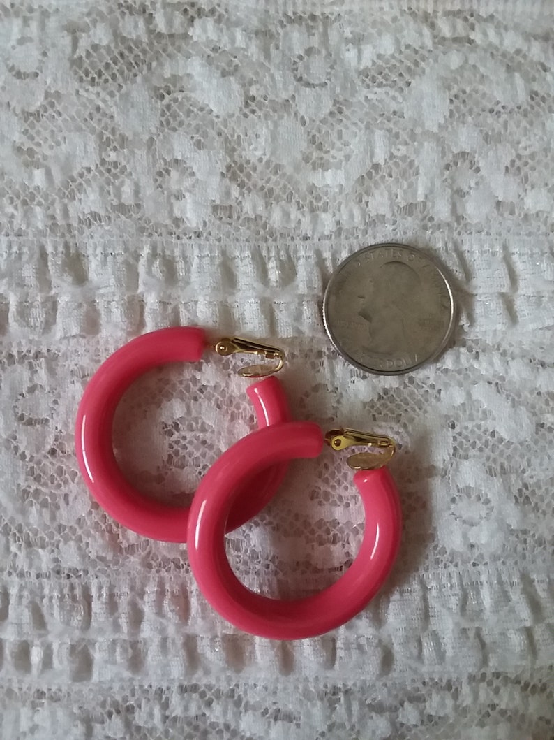 Pink Hoop Earrings Clip On Hoops Hot Pink Hoops Vintage Hoops 1980s Hoop Earrings 1980s Earrings Hot Pink Earrings Clip On Earrings