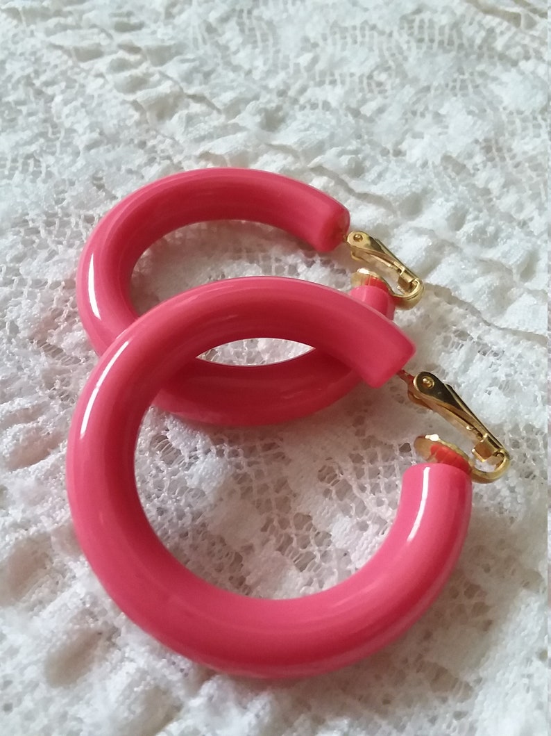 Pink Hoop Earrings Clip On Hoops Hot Pink Hoops Vintage Hoops 1980s Hoop Earrings 1980s Earrings Hot Pink Earrings Clip On Earrings