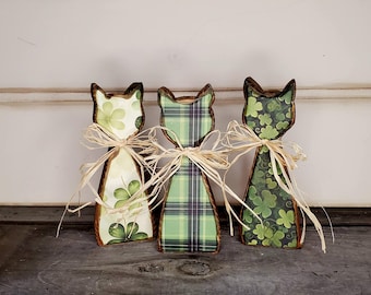 Wood Cat St Patrick's Day Tier Tray Decor Shamrock Kitty Shelf Sitter