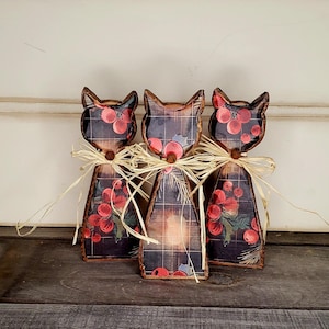 Christmas Decor Wood Cat Holiday Cat Decor Cozy Christmas Cat Decor Gift for Cat Lover Christmas Cat Tier Tray Decor Kitty Shelf Sitter Gift