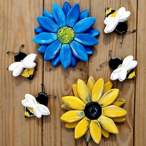 Set of 2 Mini Wood Bees-Summer Decor-Wood Bee Tiered Tray Decor-Farmhouse Bees-Modern Prim Bee-Modern Country Bee Decor-Baby Shower Decor