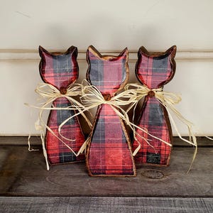 Christmas Decor Wood Cat Holiday Cat Decor Cozy Christmas Cat Decor Gift for Cat Lover Christmas Cat Tier Tray Decor Kitty Shelf Sitter Gift