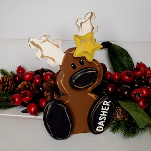 Wood Reindeer-Santa&#39;s Reindeer-Dasher-Reindeer Shelf Sitter-Modern Prim Reindeer-Farmhouse Reindeer-Country Chic Reindeer-Hand Painted Deer
