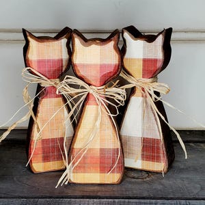 Fall Decor Wood Cat Plaid Modern Prim Decor Rustic Country Shelf Sitter Seasonal Autumn Decor Papred Wood Cat Halloween Decor