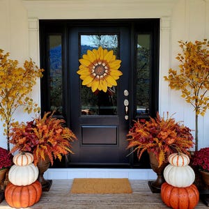 Large Wood Sunflower-Yellow Sunflower-Sunflower Door Decor-Farmhouse Flower-Modern Prim Sunflower-Wall Hanging-Modern Country Sunflower-Gift