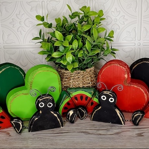 Ant-Watermelon Decor-Wood Hearts-Summer Decor-3 Tier Tray Decor-Modern Prim Heart-Farmhouse Decor-Modern Country Decor-Party Decor-Gift