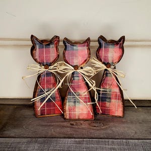 Christmas Decor Wood Cat Holiday Cat Decor Cozy Christmas Cat Decor Gift for Cat Lover Christmas Cat Tier Tray Decor Kitty Shelf Sitter Gift