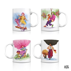 Könnte beinhalten: Set aus vier weißen Keramikbechern mit bunten Illustrationen. Jeder Becher zeigt eine Frau mit einer einzigartigen Frisur und einem Hund. Die Illustrationen zeigen eine Frau auf einem Surfbrett mit einem rosa Hund, eine Frau auf einer Schaukel mit einem braunen Hund, eine Frau, die ein Buch liest mit einer rosa Buchstabenwolke, und eine Frau, die mit einem schwarz-weißen Hund spazieren geht.