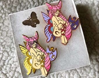 Pretty Guardian Sailor Moon | Wicked Lady hard enamel pin | Black Lady lapel pin | Sailor Moon Villains anime pins | Sailor Moon cats pin