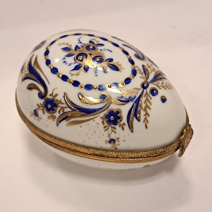 Vintage Limoges Frankreich Porzellan Trinket Box, handgemalt