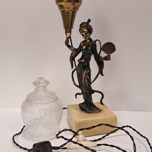 Lampada da tavolo vintage di origine asiatica