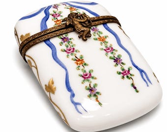 Limoges France Trinket Box Peint Main Hand Painted Porcelain Jewelry Box Vintage Collectible