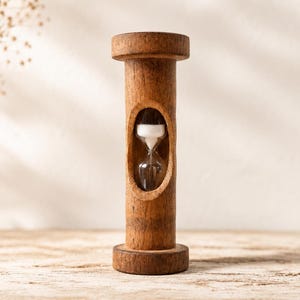 Vintage-Sanduhr aus Holz | Drehbarer Sandtimer | Handgefertigte Schreibtischdekoration | Sanduhr aus Holz | Dekoration fürs Büroregal | Rustikales Geschenk