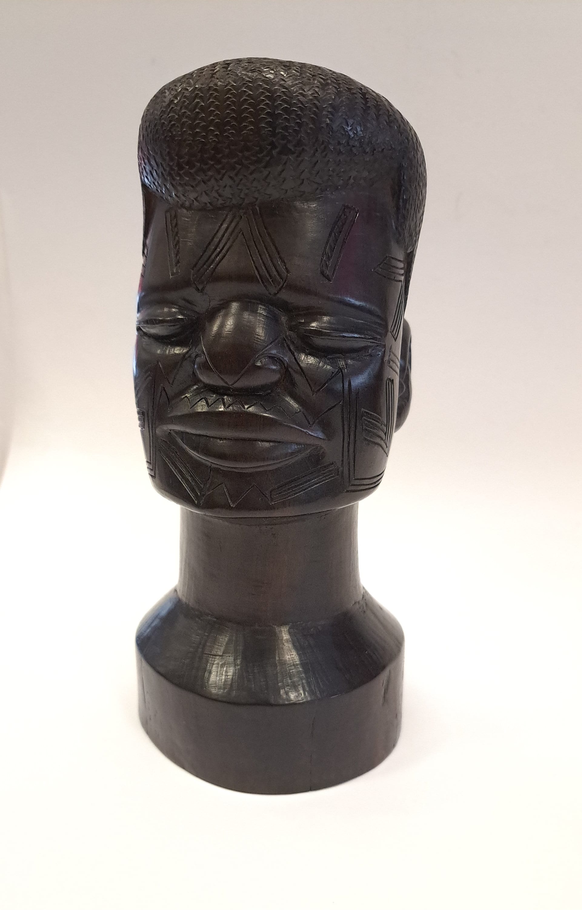 マコンデ彫刻 - アフリカの伝統的な手彫りの黒檀 - 彫刻 - Etsy 日本