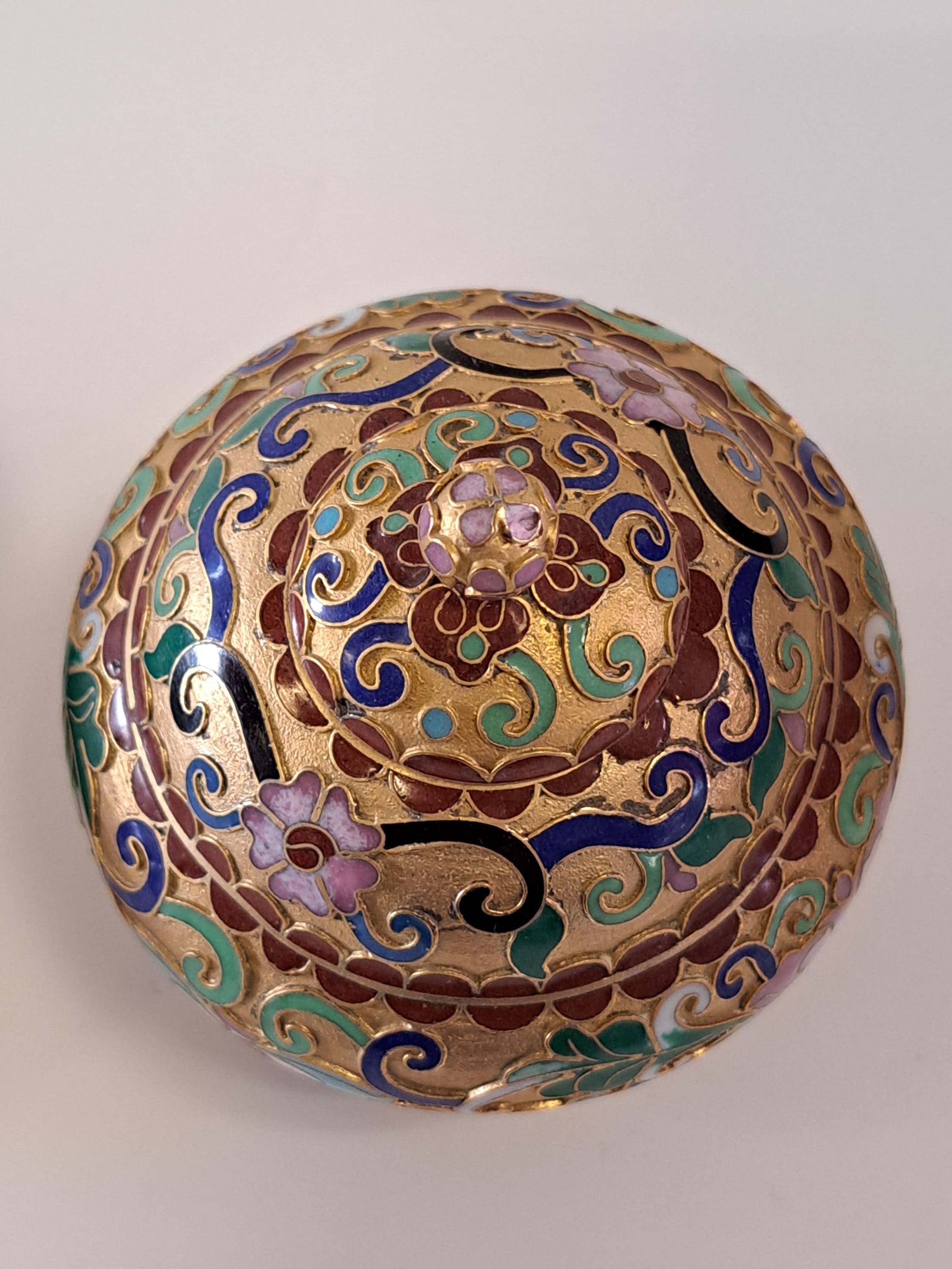 宝石箱七宝焼 値下げ 七宝焼焼き 宝石箱 白花詰 正方形 桐箱入 - メルカリ