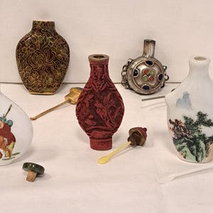 Vintage Asian snuff bottles , Hand painted, Sold Per Piece