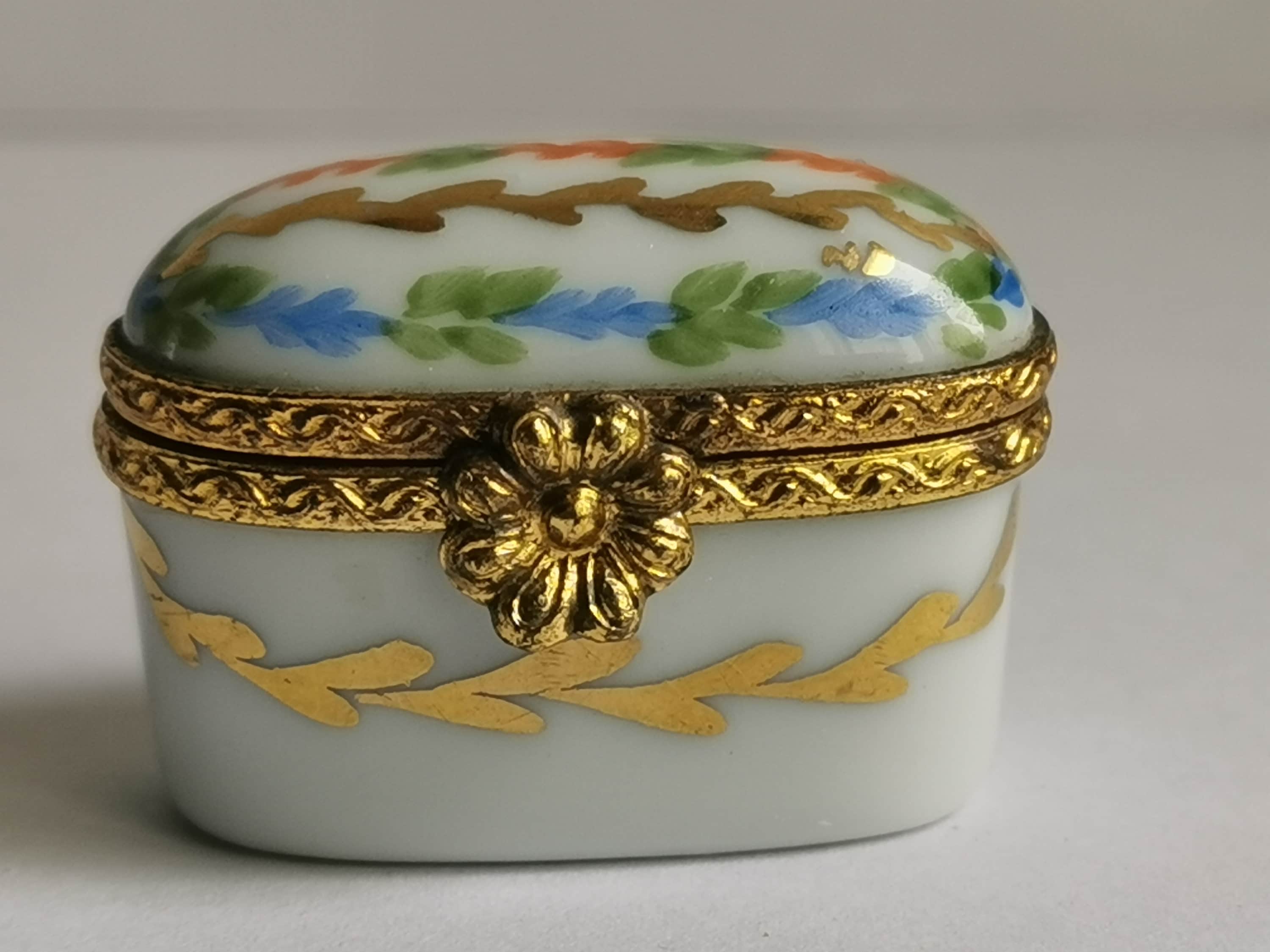 Limoges France 小物入れ Vintage Limoges France Porcelain Trinket Box Peint Main - Etsy