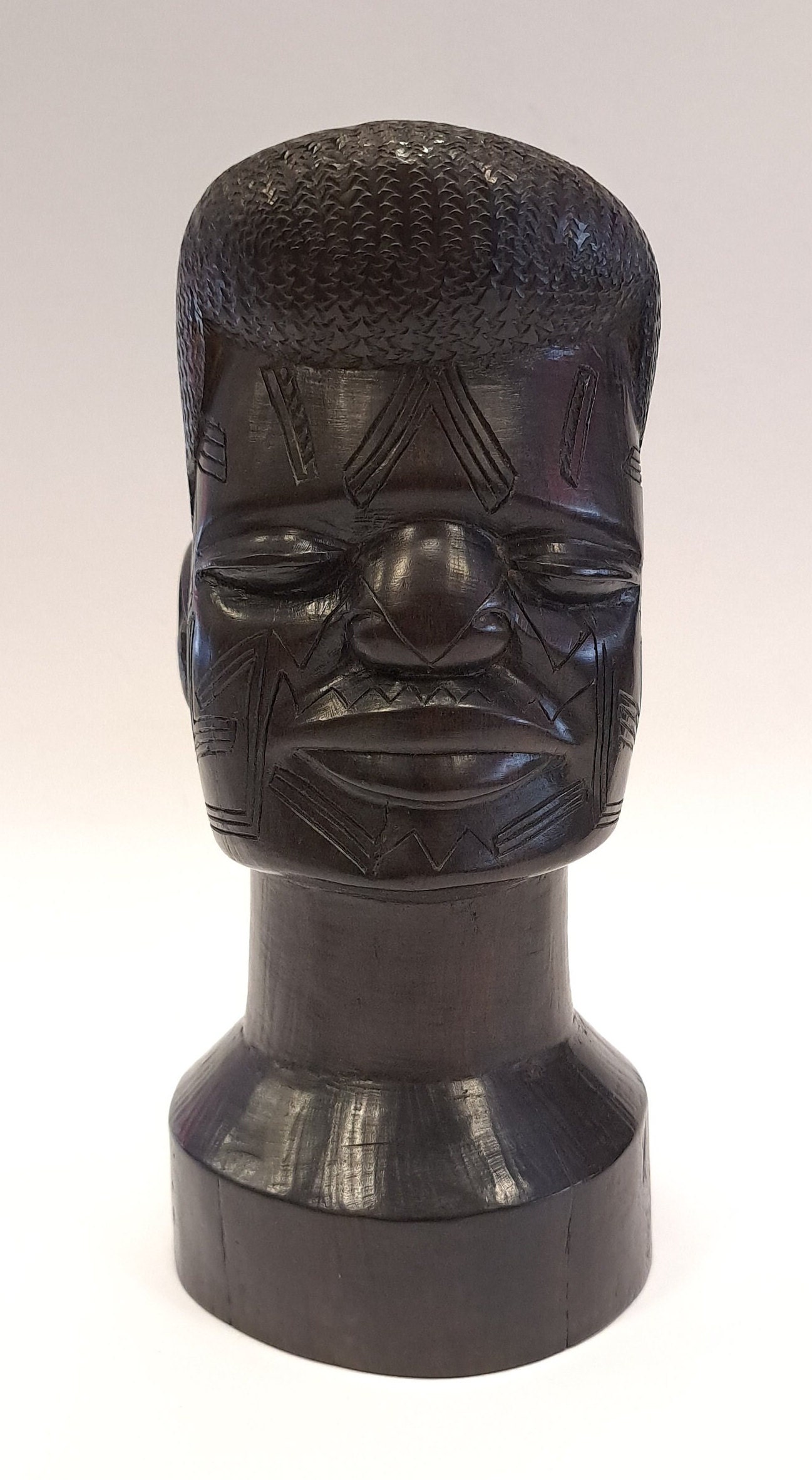 マコンデ彫刻 - アフリカの伝統的な手彫りの黒檀 - 彫刻 - Etsy 日本