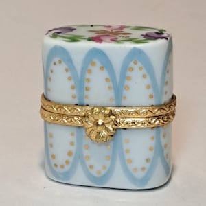 Vintage Limoges France Porcelain Trinket Box Peint Main
