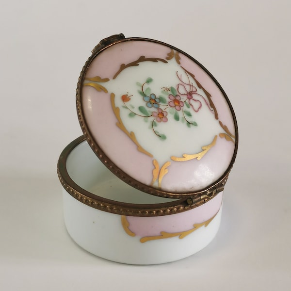 Vintage Hand Painted Limoges France Trinket Box